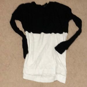 Light weight sweater